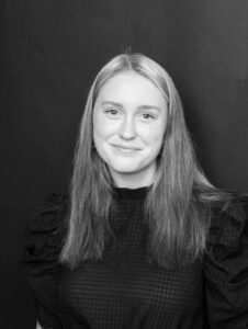 Isabella Biederbeck 2021-9573 Shirin Jilert